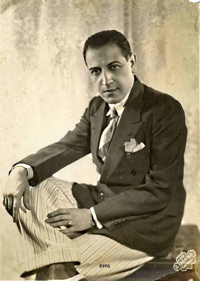 Enrique Rambal: El mago de la escena